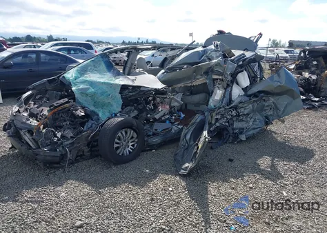 2013 Toyota Sienna Xle V6 8 Passenger from USA, damaged, VIN 5TDYK3DC8DS389685